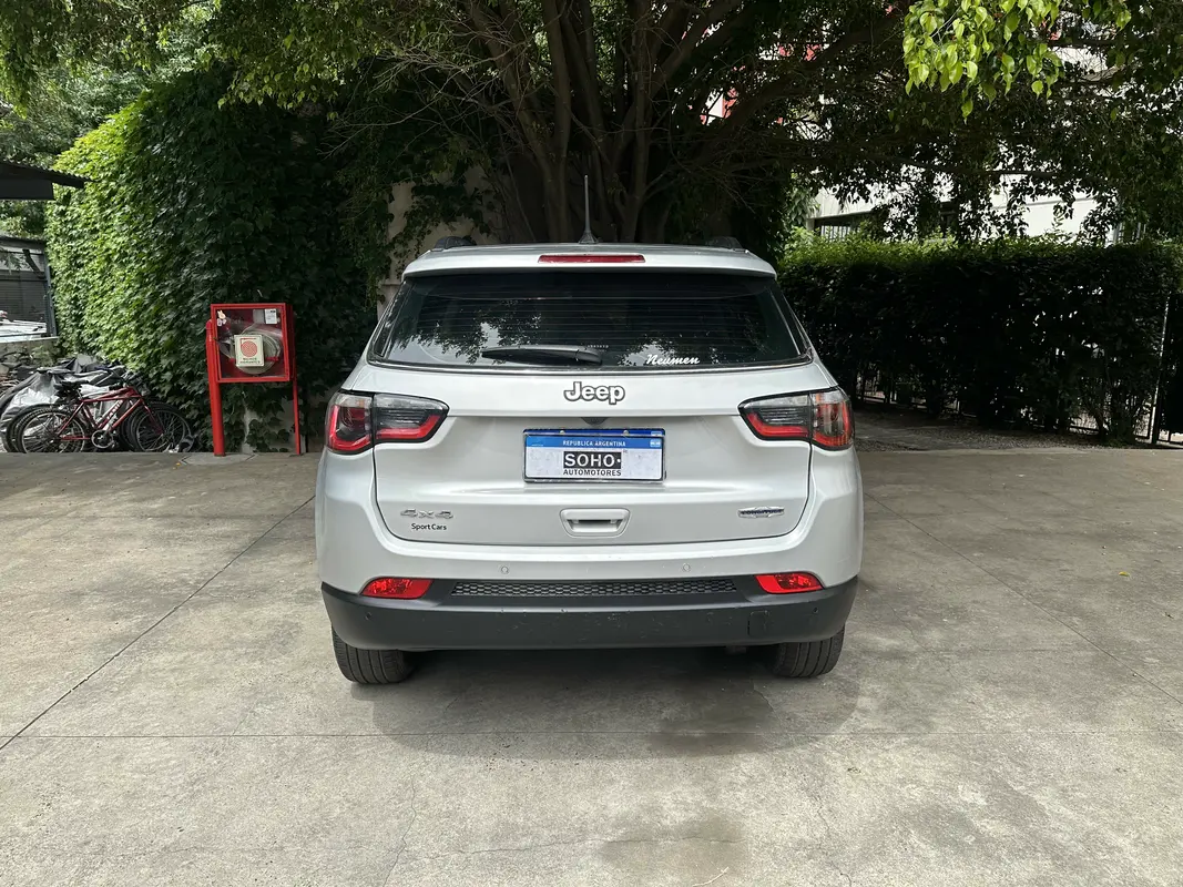 Mira esta publicación de Jeep Compass 2017 en Motordil