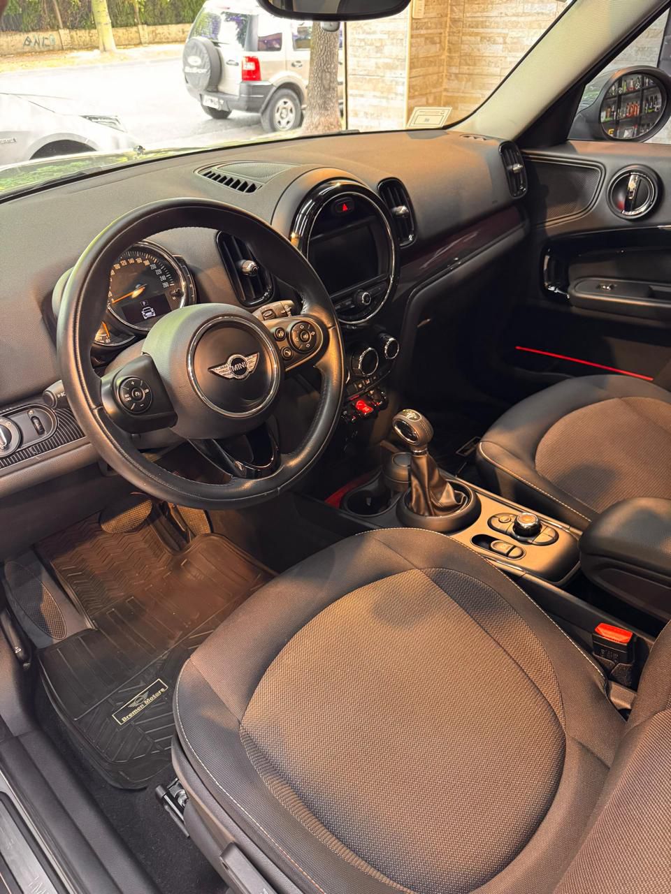 Mira esta publicación de Mini Countryman 2018 en Motordil