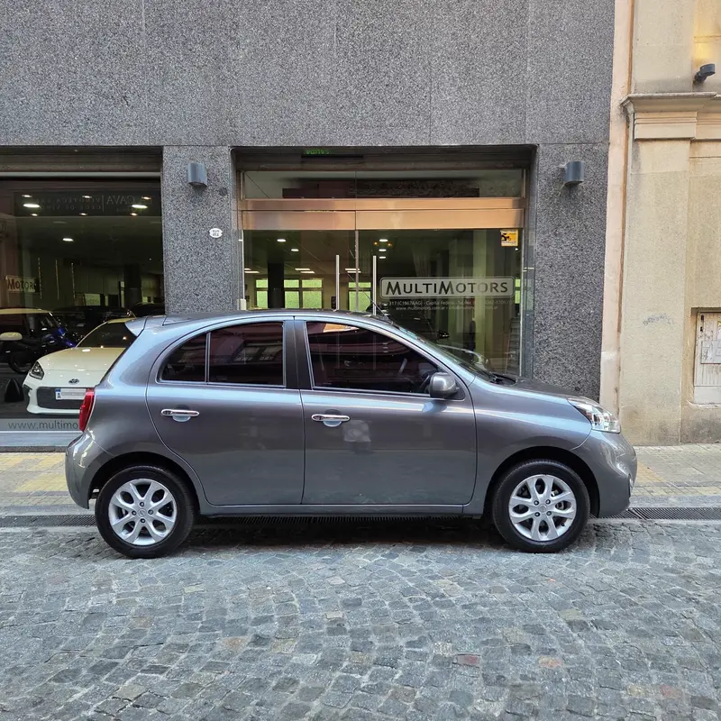 Mira esta publicación de Nissan March 2017 en Motordil