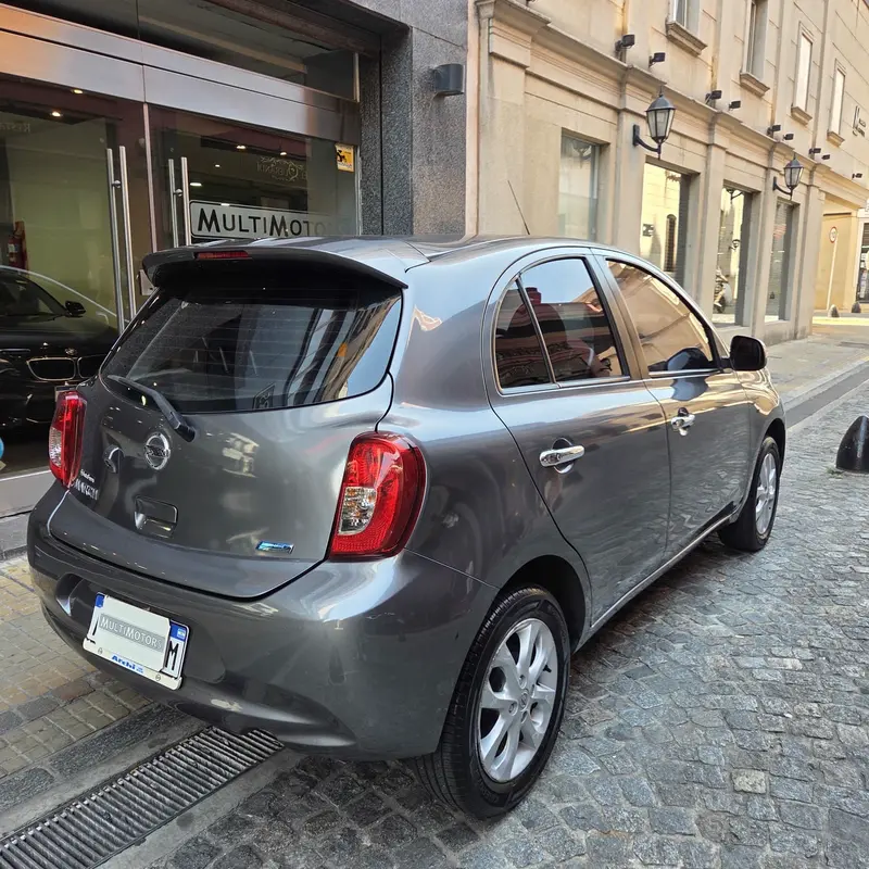 Mira esta publicación de Nissan March 2017 en Motordil