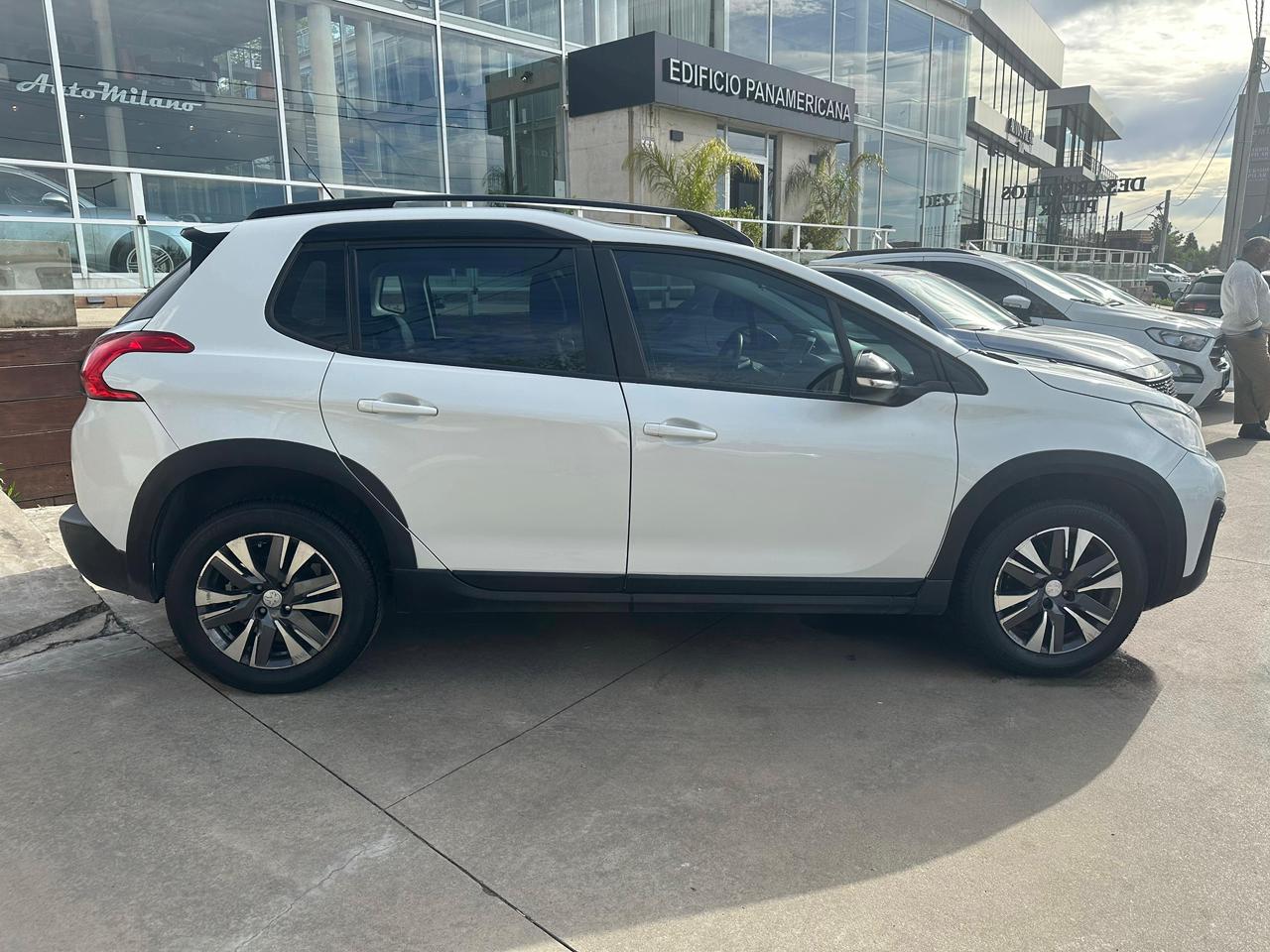 Mira esta publicación de Peugeot 2008 2021 en Motordil