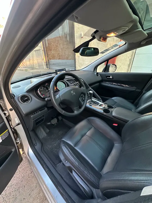 Mira esta publicación de Peugeot 3008 2014 en Motordil