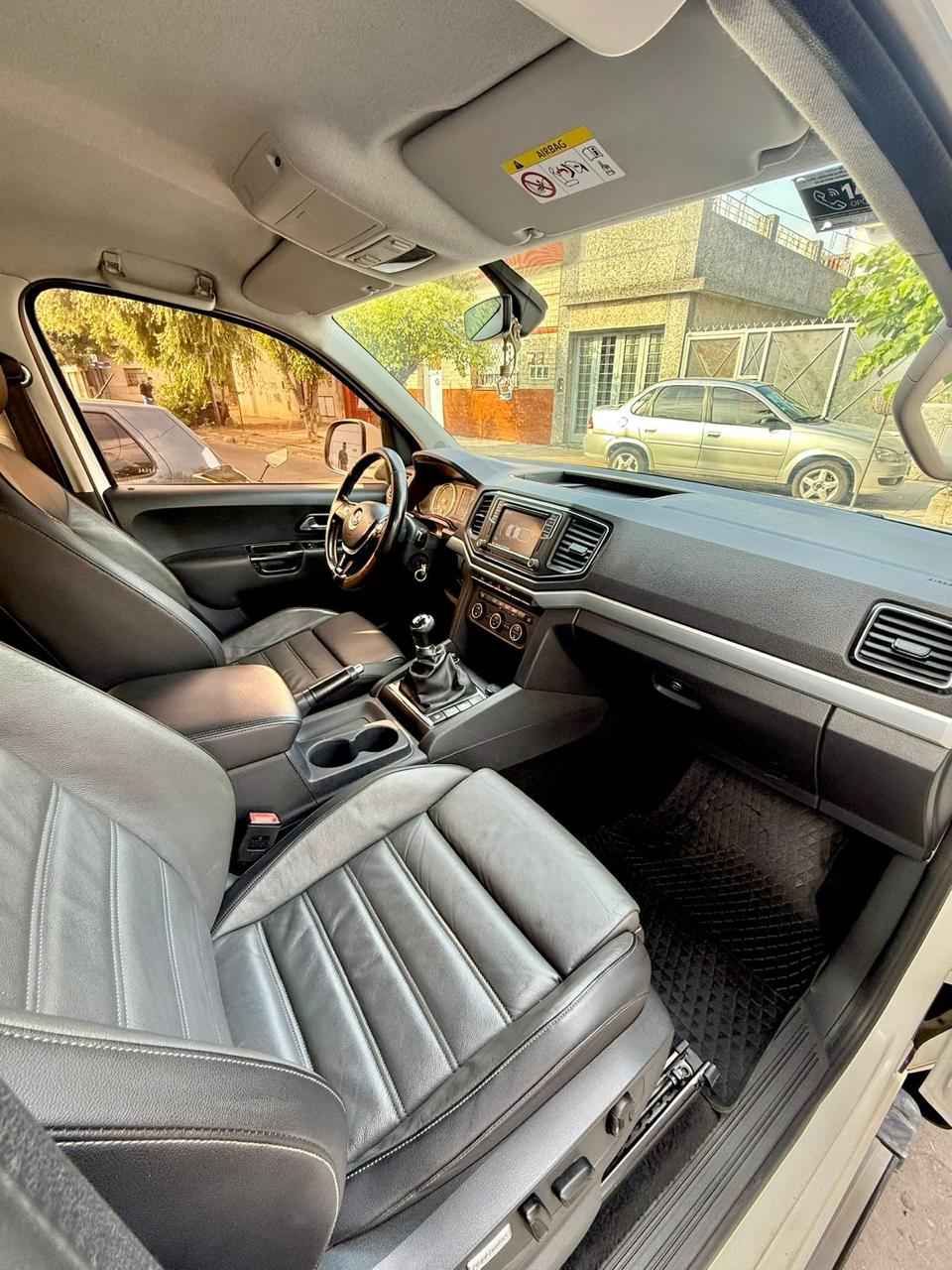 Mira esta publicación de Volkswagen Amarok 2015 en Motordil