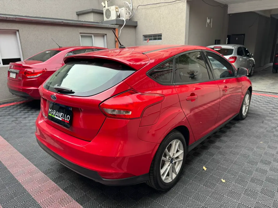 Mira esta publicación de Ford Focus 2018 en Motordil