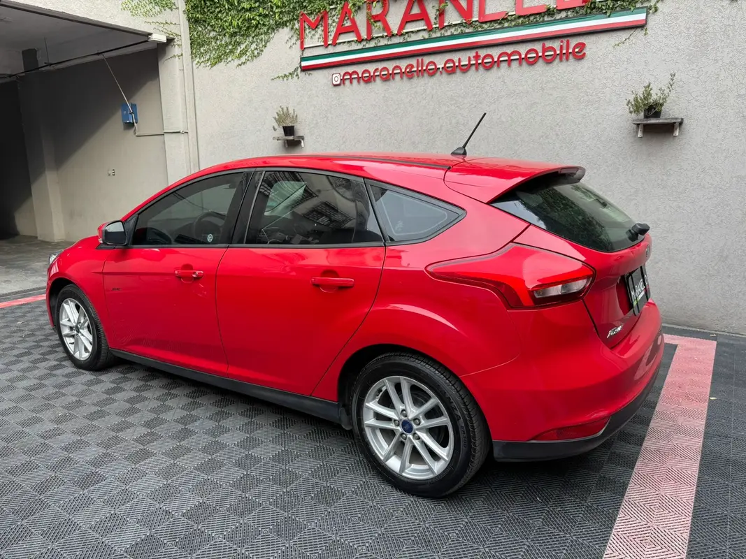 Mira esta publicación de Ford Focus 2018 en Motordil