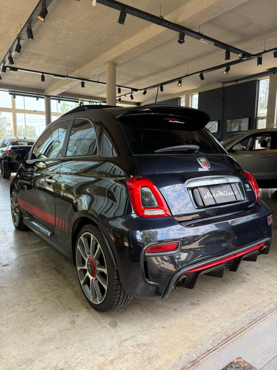 Mirá esta publicación de Abarth 595 / 695