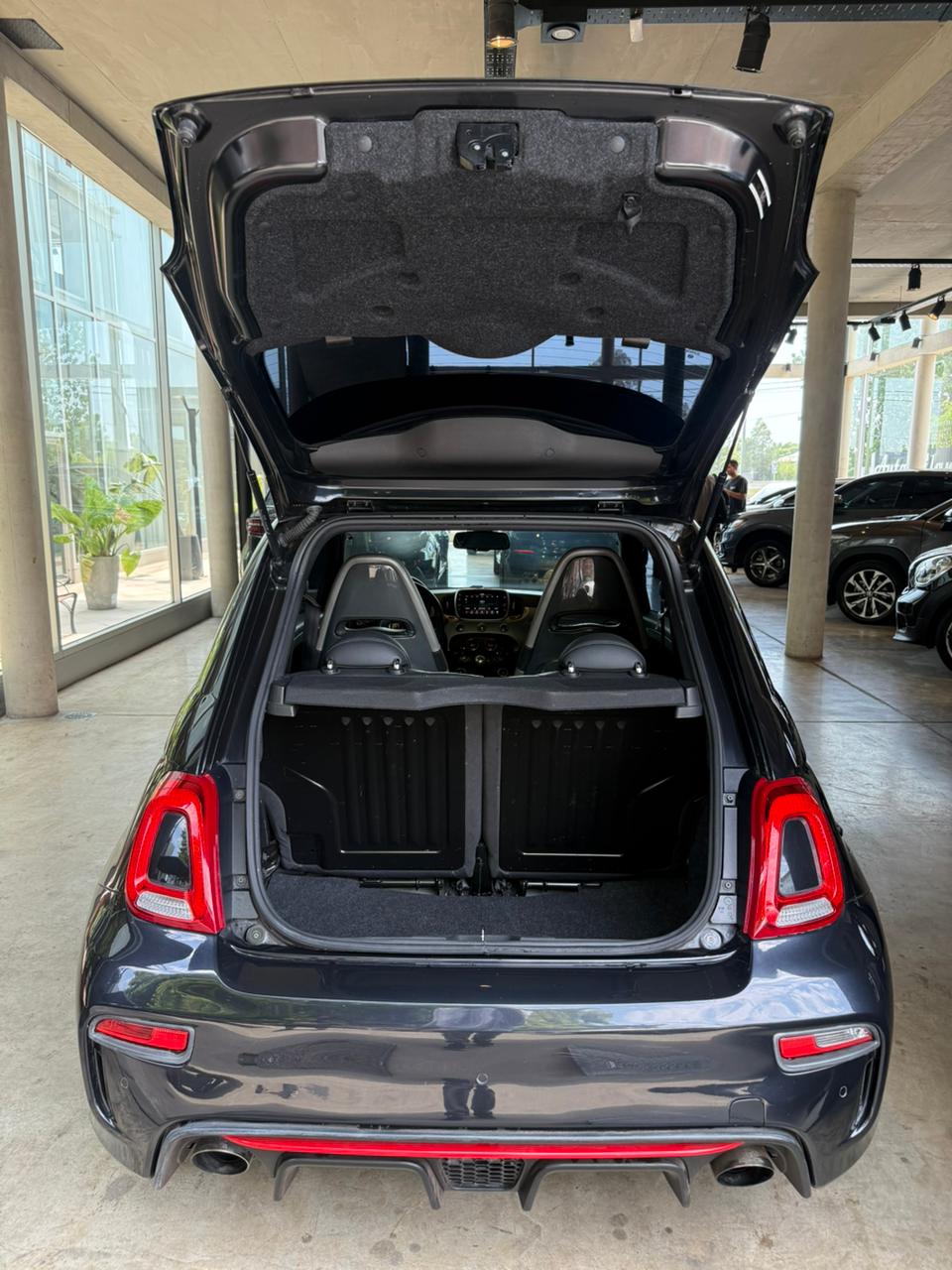 Mirá esta publicación de Abarth 595 / 695