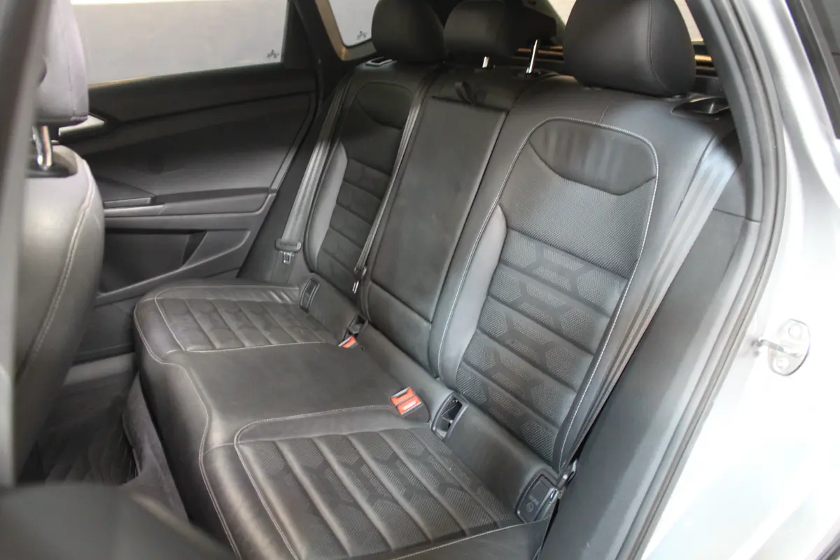 Mira esta publicación de Volkswagen Taos 2021 en Motordil