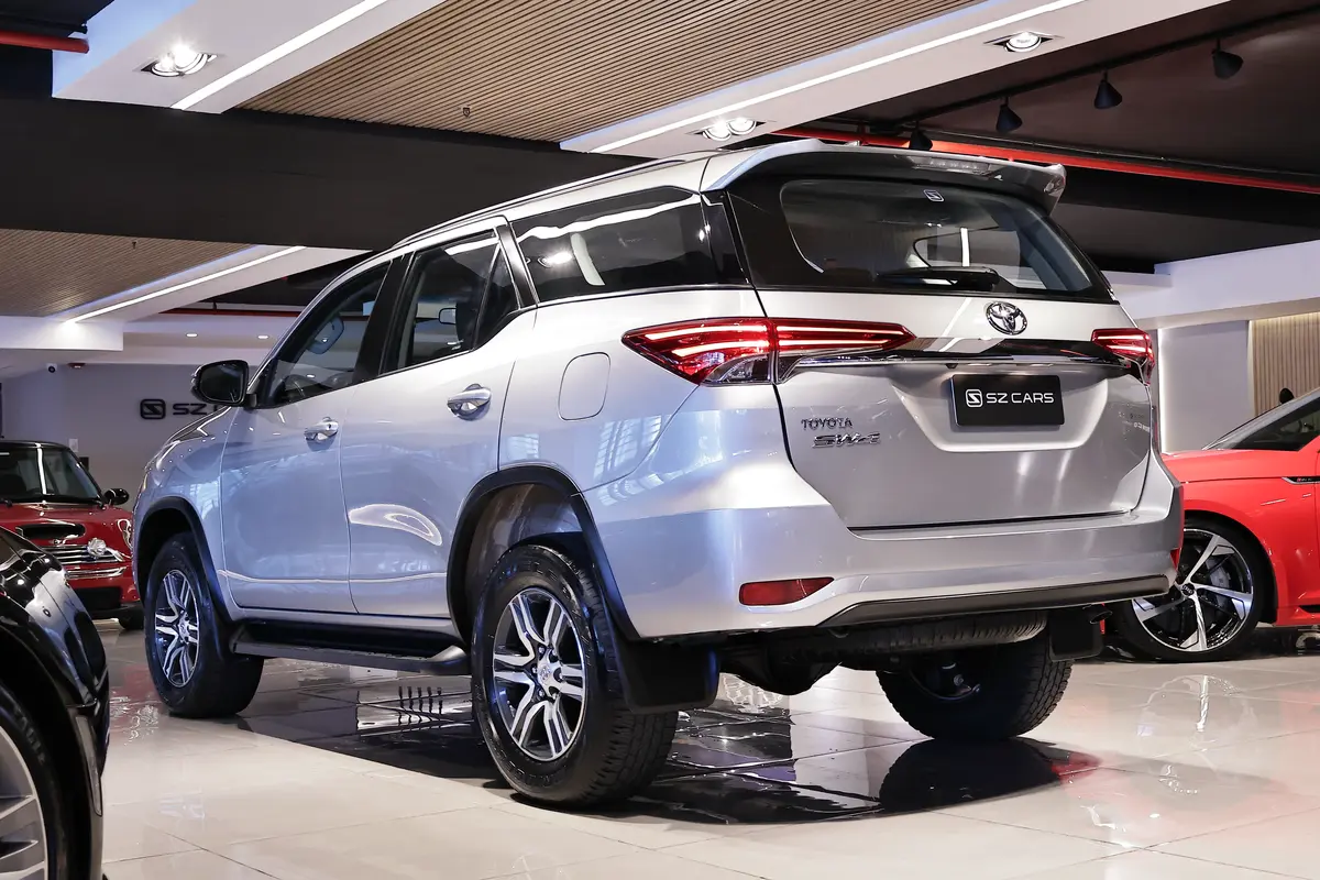 Mira esta publicación de Toyota SW4 2018 en Motordil