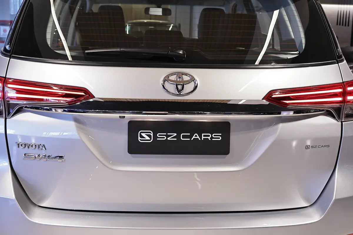 Mira esta publicación de Toyota SW4 2018 en Motordil