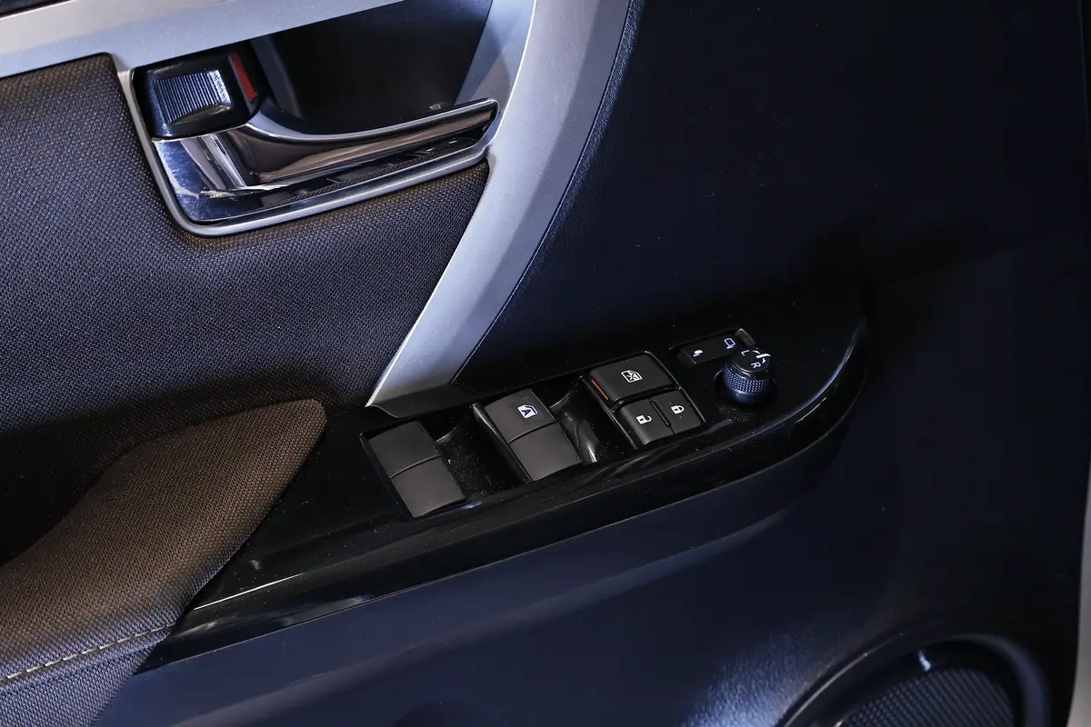 Mira esta publicación de Toyota SW4 2018 en Motordil