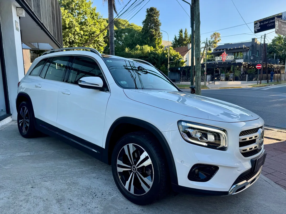 Mira esta publicación de Mercedes Benz GLB 2020 en Motordil