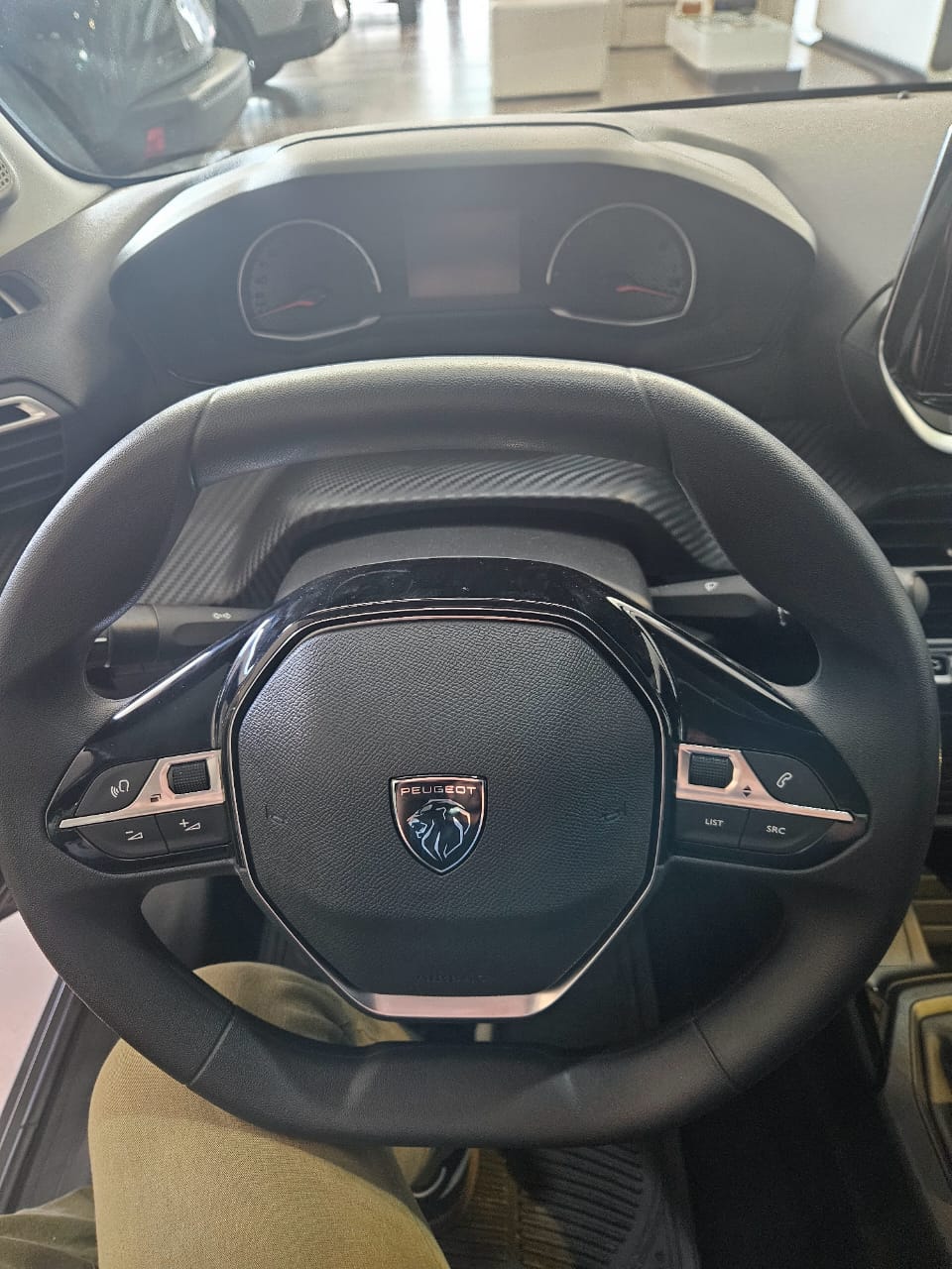 Mira esta publicación de Peugeot 208 2026 en Motordil