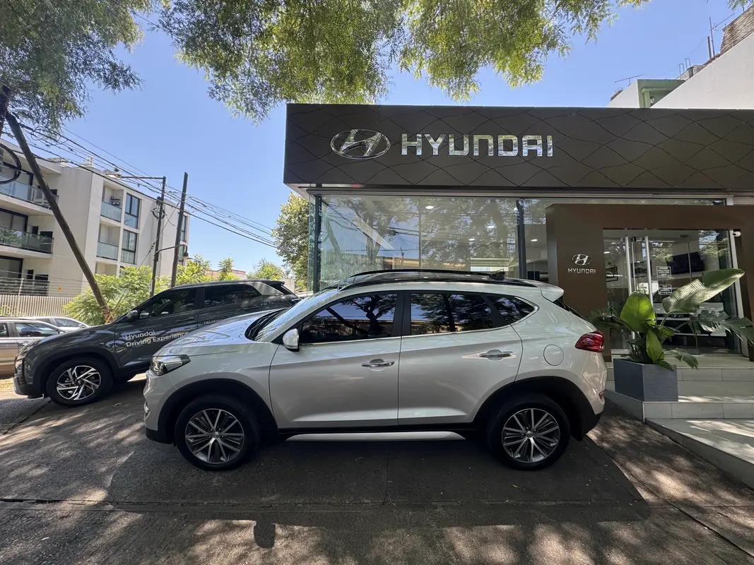 Mira esta publicación de Hyundai Tucson 2017 en Motordil