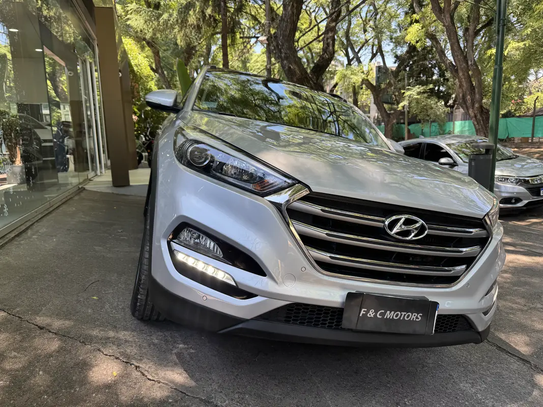 Mira esta publicación de Hyundai Tucson 2017 en Motordil