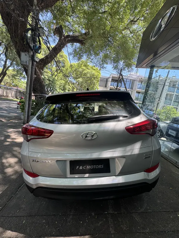Mira esta publicación de Hyundai Tucson 2017 en Motordil