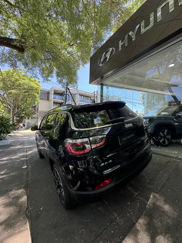 Mirá esta publicación de Jeep Compass