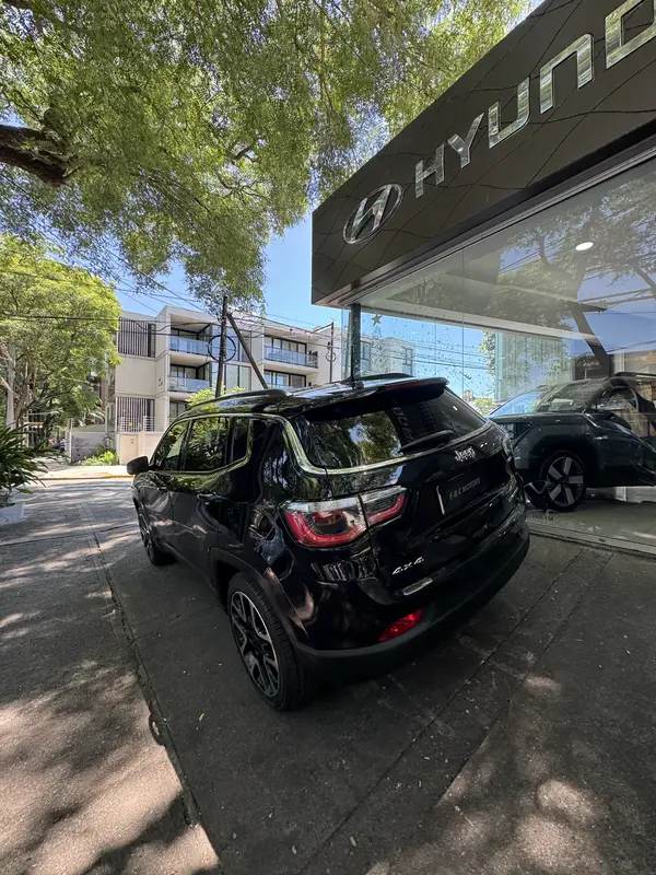 Mirá esta publicación de Jeep Compass