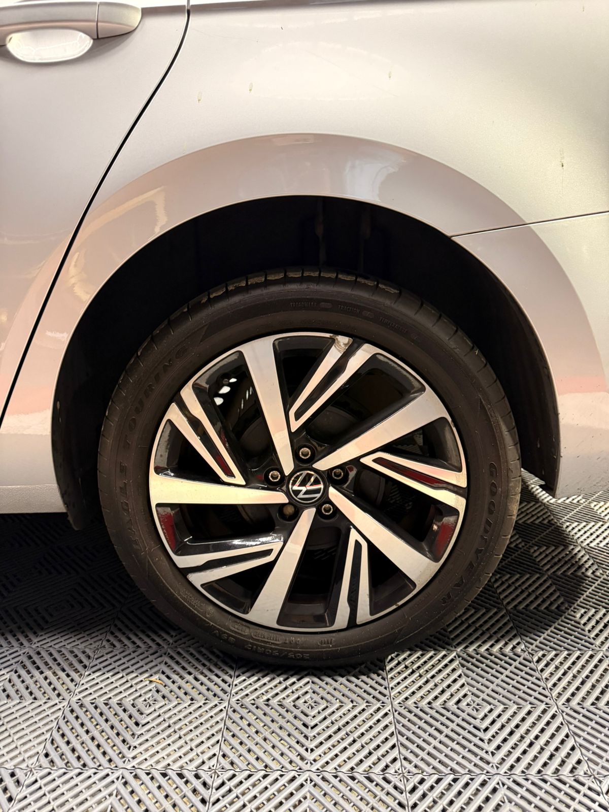 Mira esta publicación de Volkswagen Virtus 2023 en Motordil