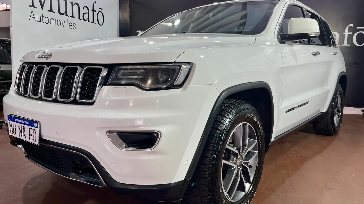 Mira esta publicación de Jeep Grand Cherokee 2018 en Motordil