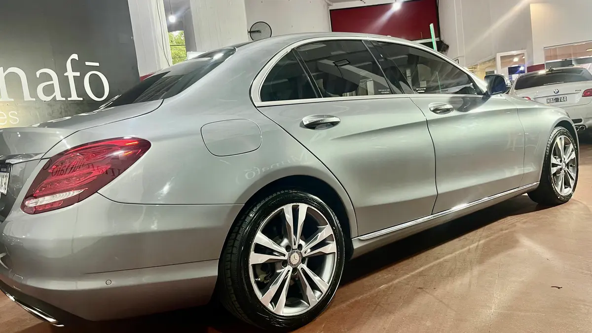 Mira esta publicación de Mercedes Benz Clase C 2016 en Motordil