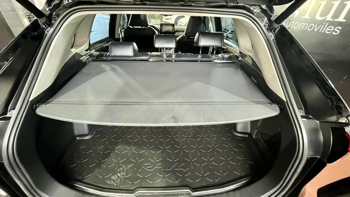 Mira esta publicación de Toyota RAV4 2020 en Motordil