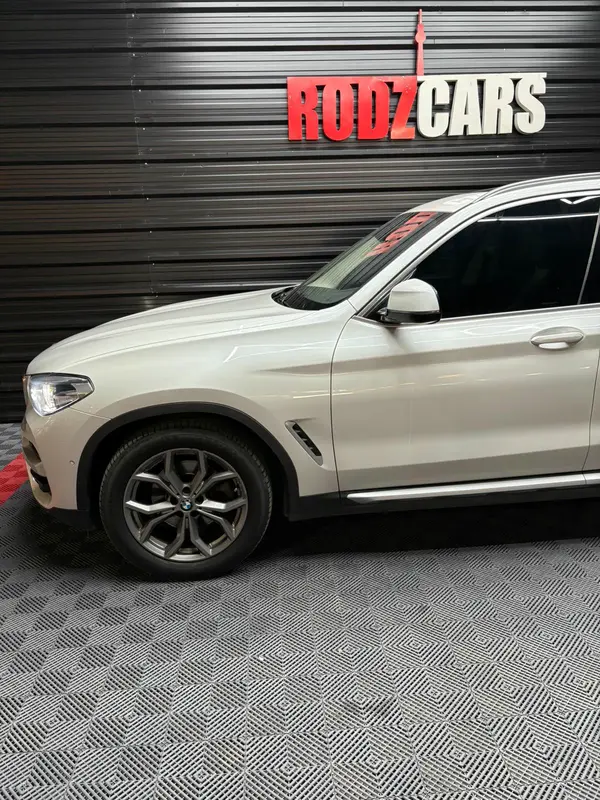 Mira esta publicación de BMW X3 2021 en Motordil