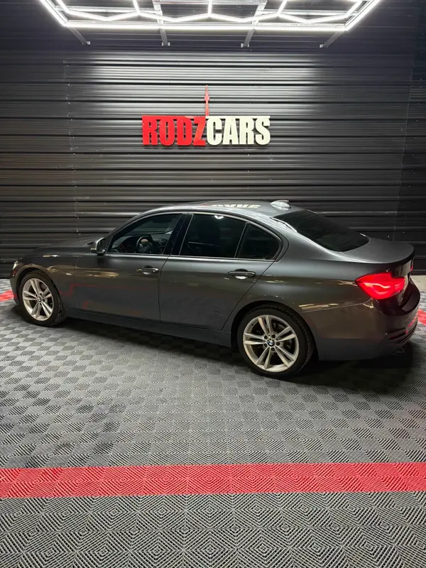 Mira esta publicación de BMW Serie 3 2016 en Motordil