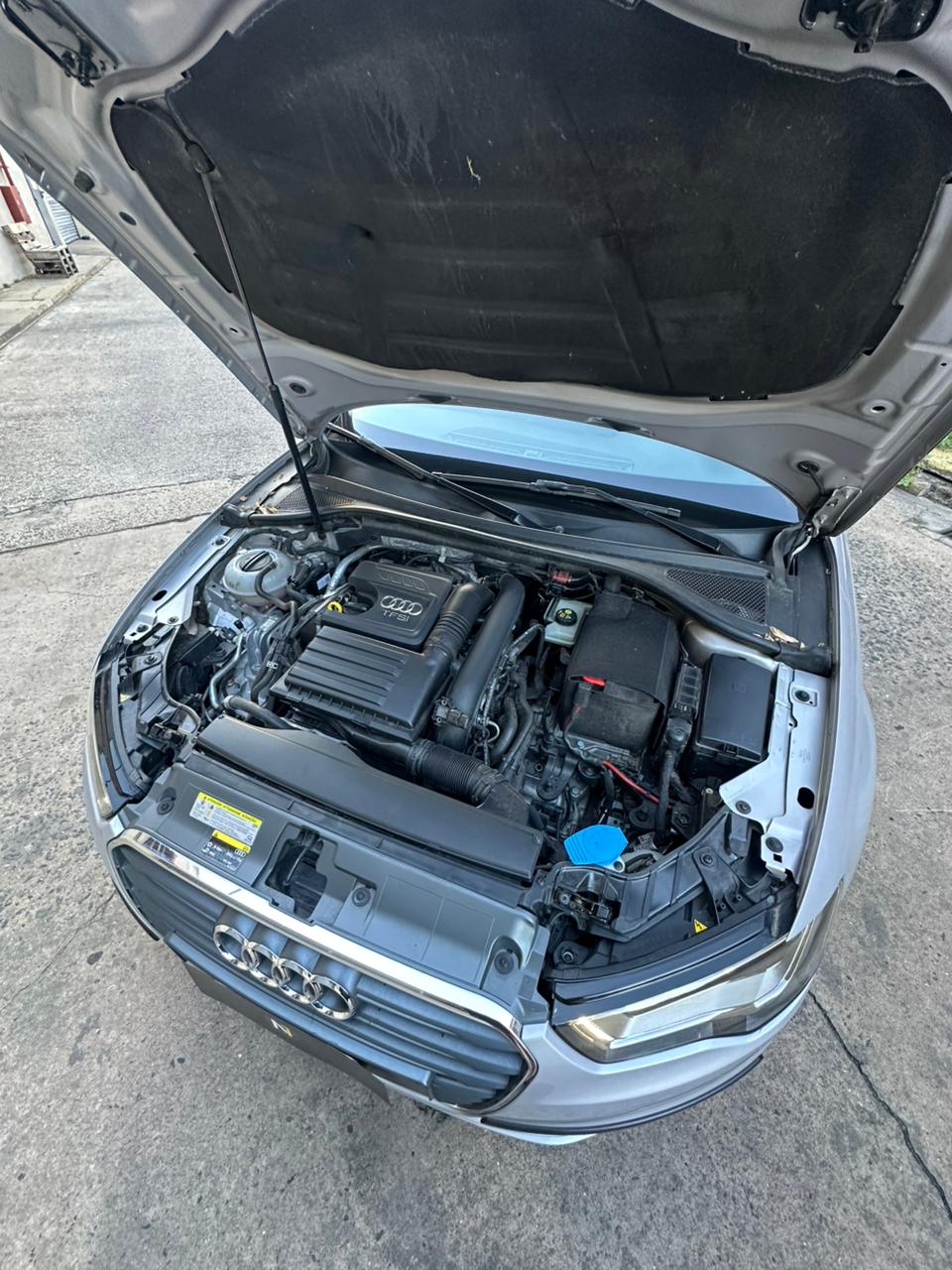 Mira esta publicación de Audi A3 Sedan 2016 en Motordil