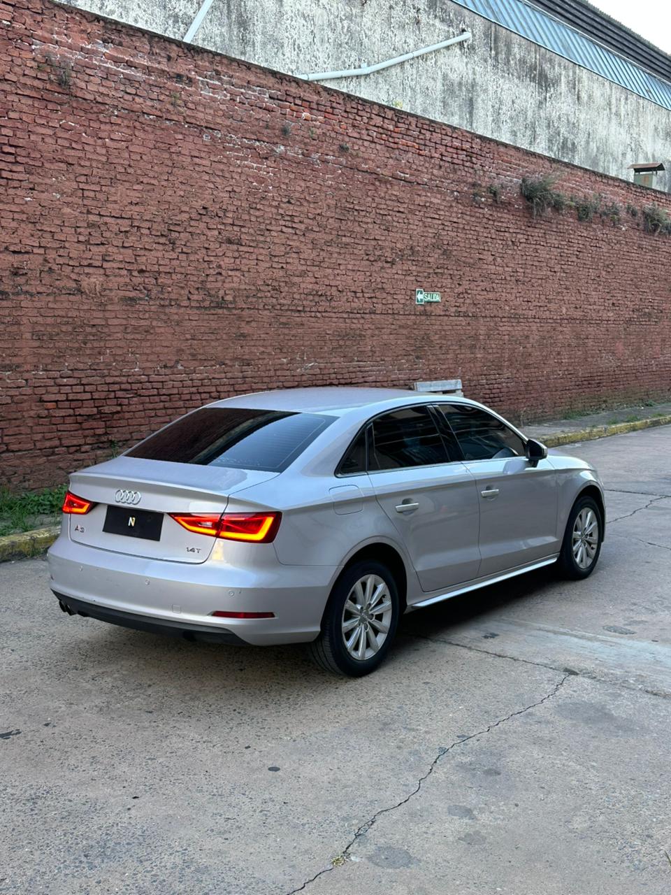 Mira esta publicación de Audi A3 Sedan 2016 en Motordil