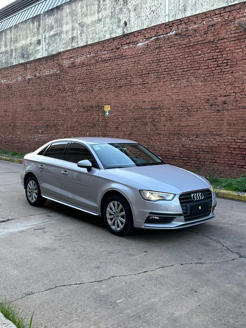 Mira esta publicación de Audi A3 Sedan 2016 en Motordil