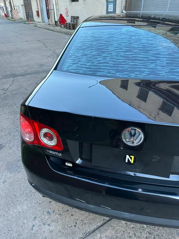 Mira esta publicación de Volkswagen Vento 2006 en Motordil