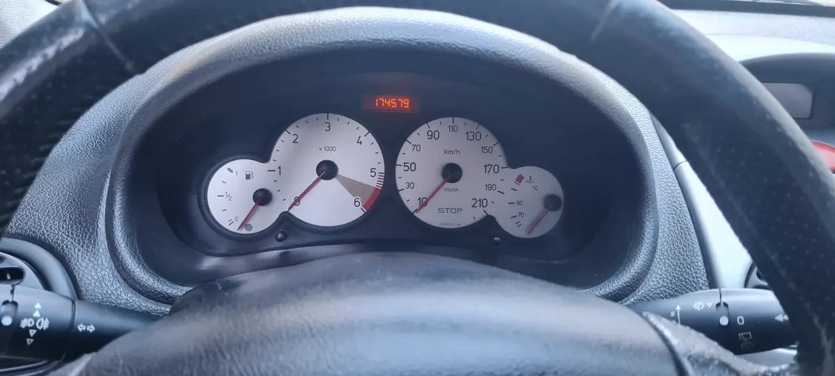 Mirá esta publicación de Peugeot 206