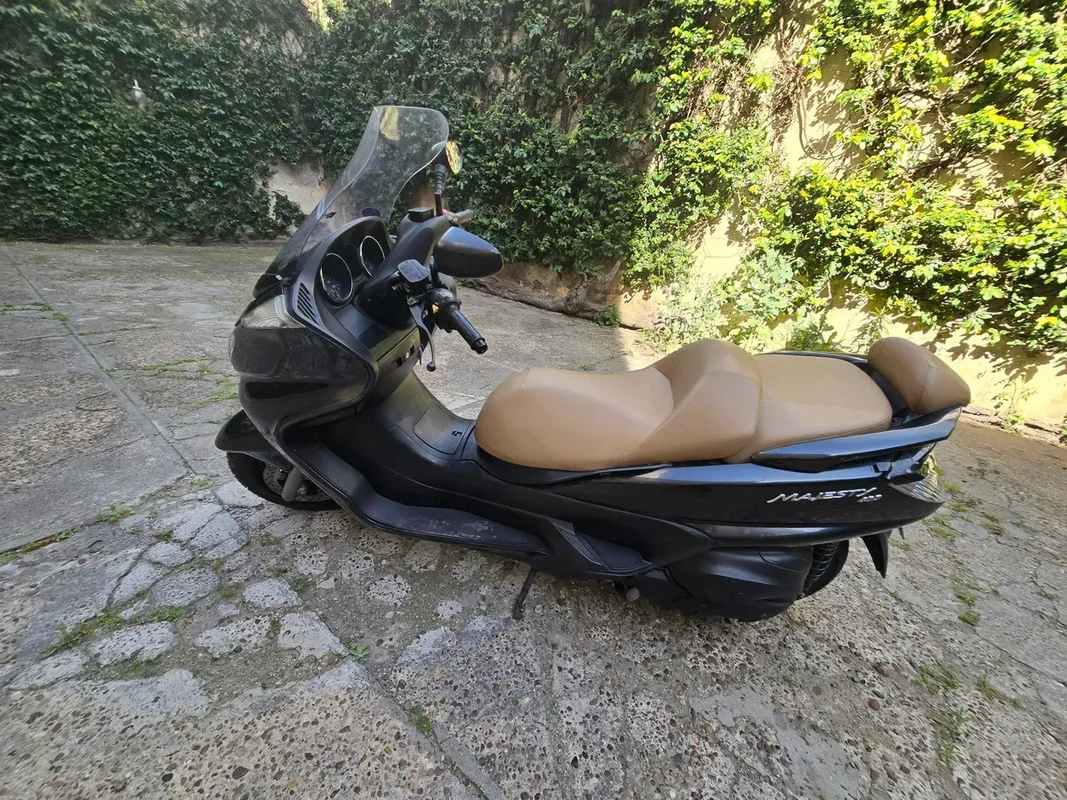 Mira esta publicación de Yamaha 400 YP 2009 en Motordil