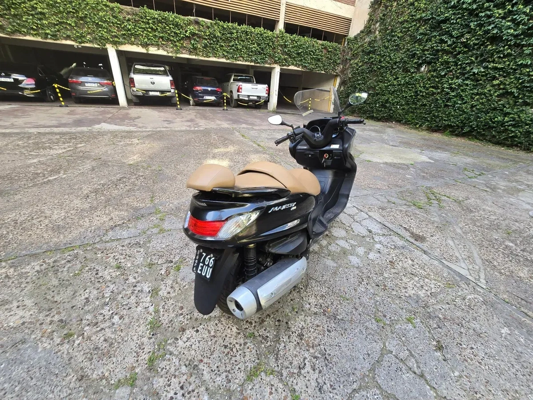 Mira esta publicación de Yamaha 400 YP 2009 en Motordil