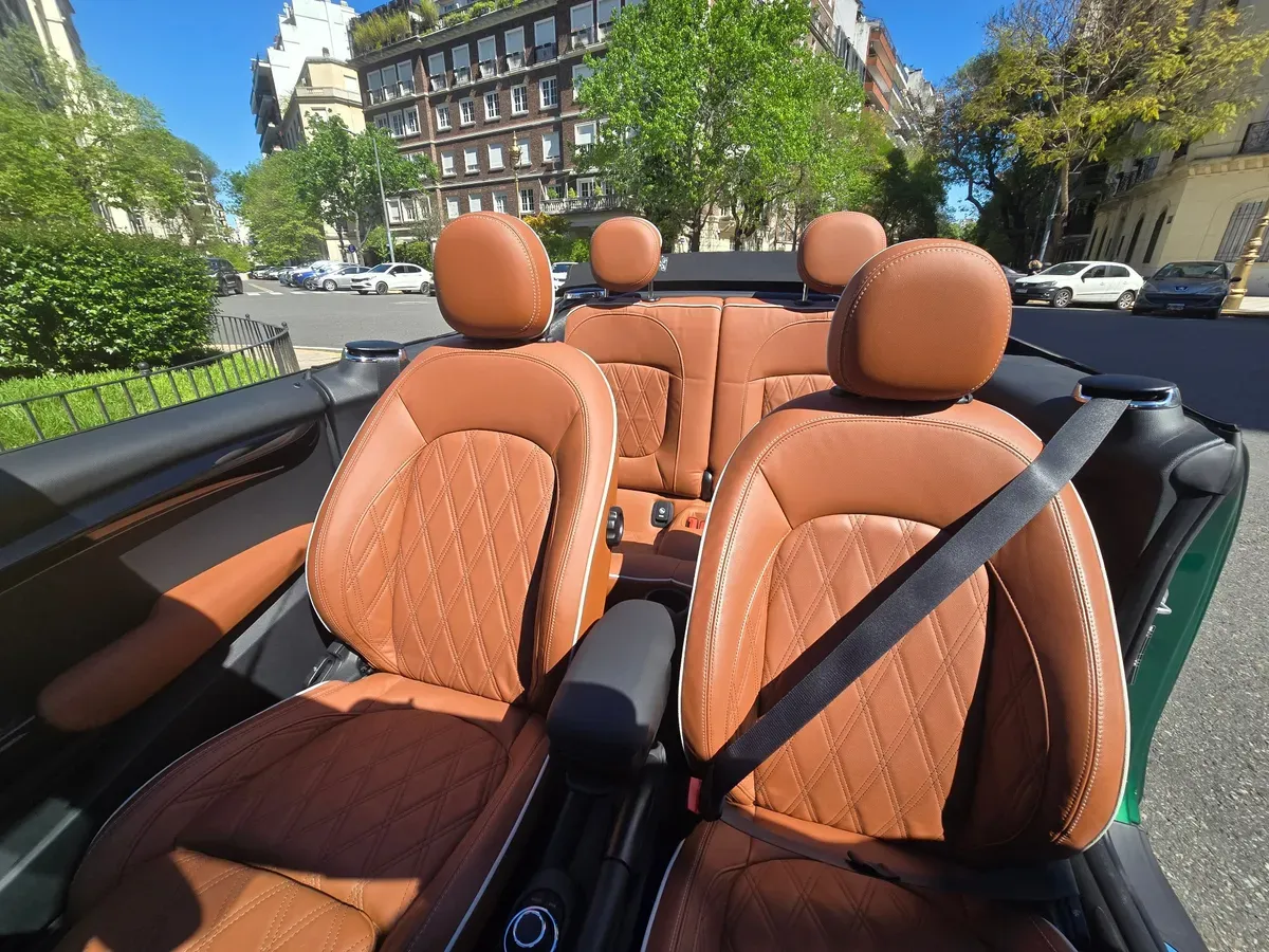 Mira esta publicación de Mini Cooper 2024 en Motordil