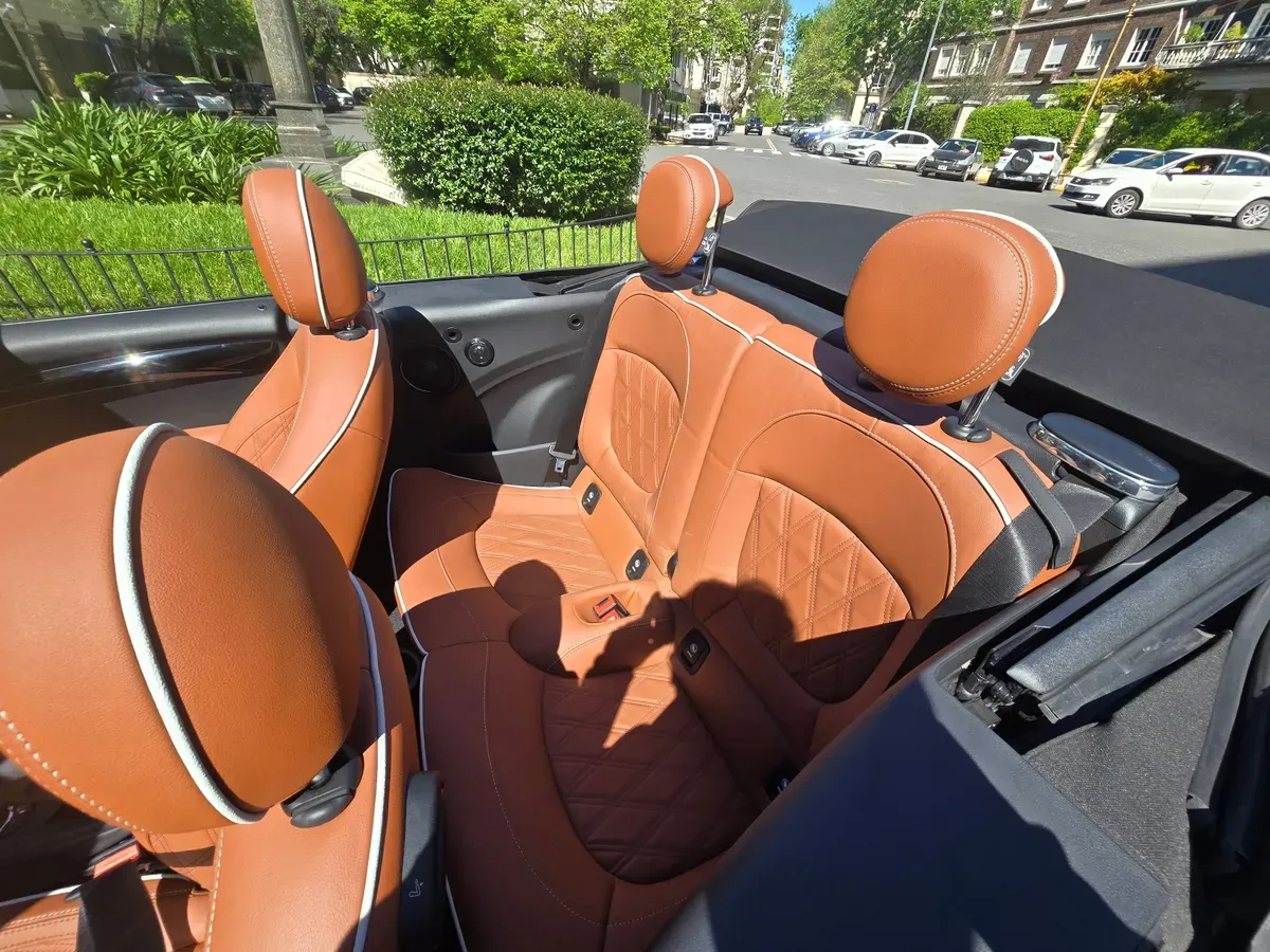 Mira esta publicación de Mini Cooper 2024 en Motordil