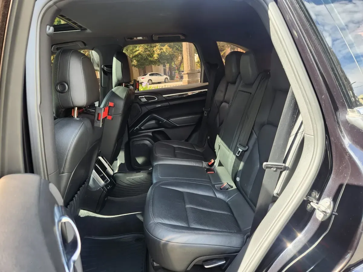 Mira esta publicación de Porsche Cayenne 2012 en Motordil