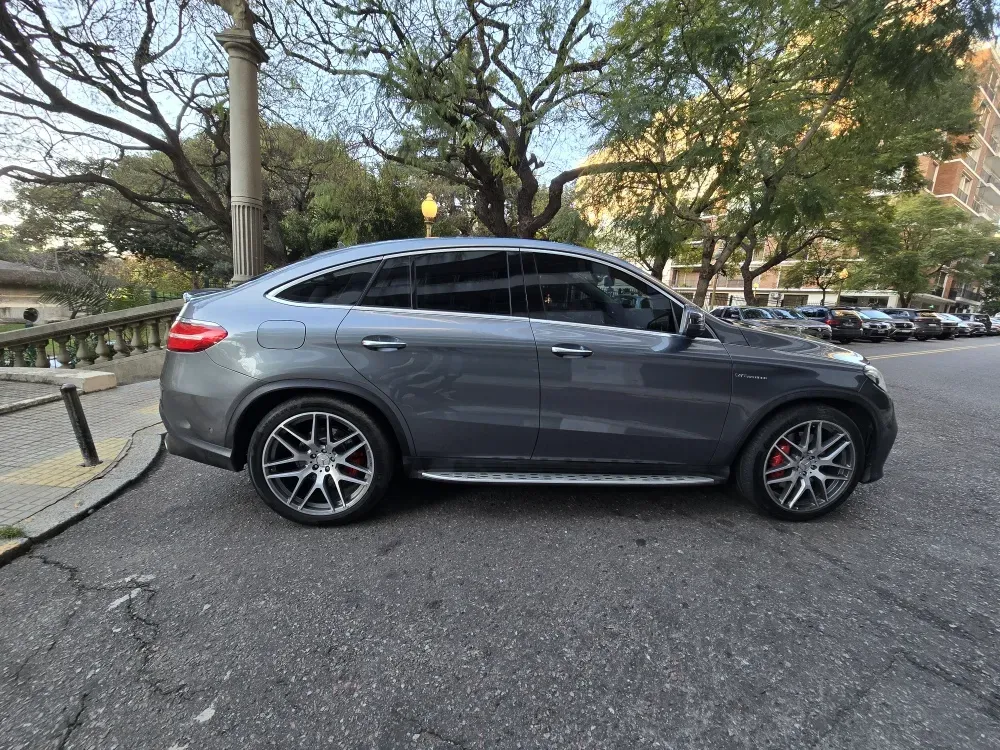Mira esta publicación de Mercedes Benz GLE 2019 en Motordil