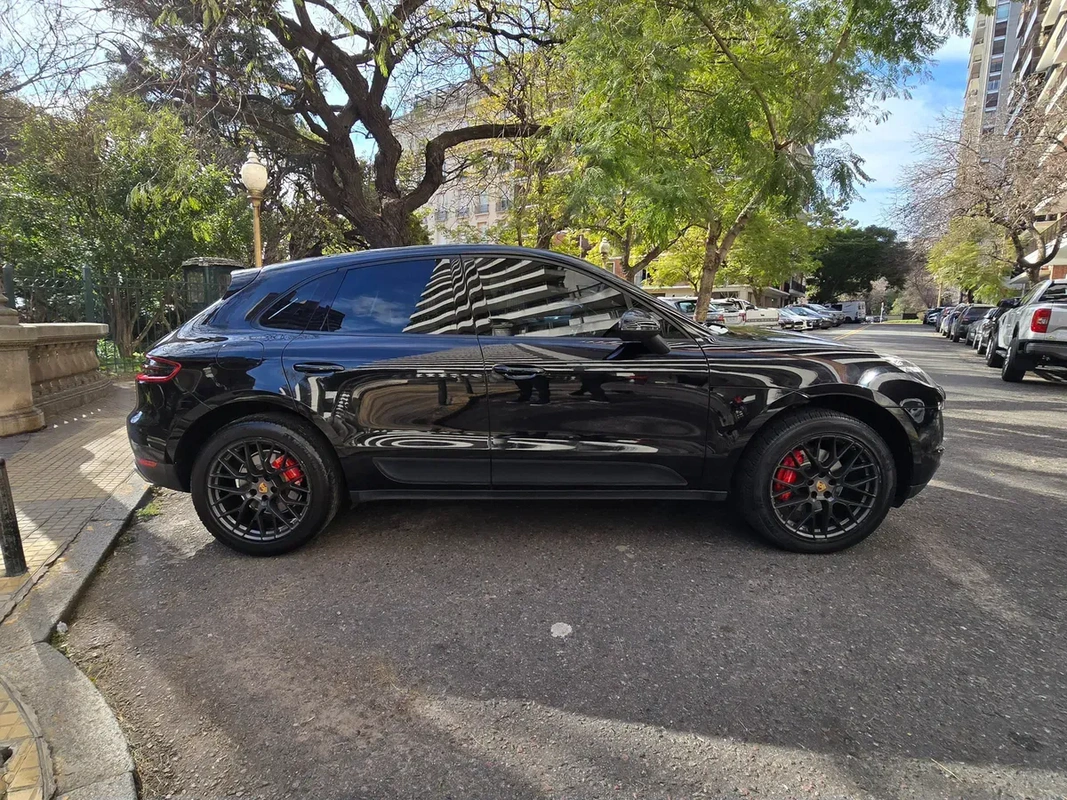 Mira esta publicación de Porsche Macan 2017 en Motordil
