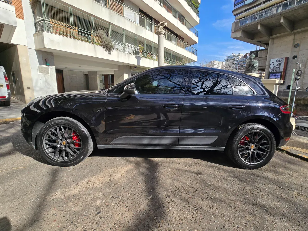 Mira esta publicación de Porsche Macan 2017 en Motordil