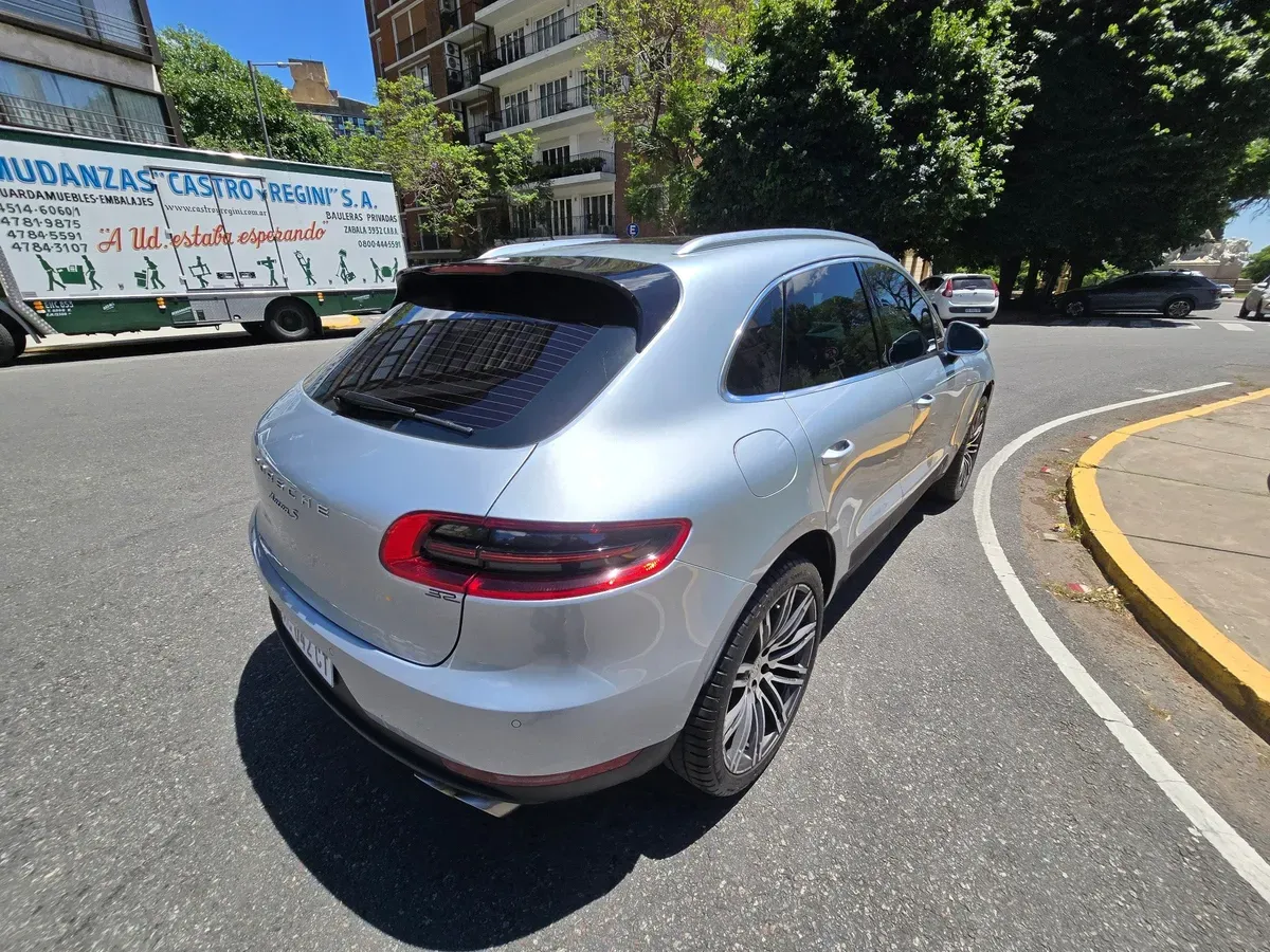 Mira esta publicación de Porsche Macan 2017 en Motordil