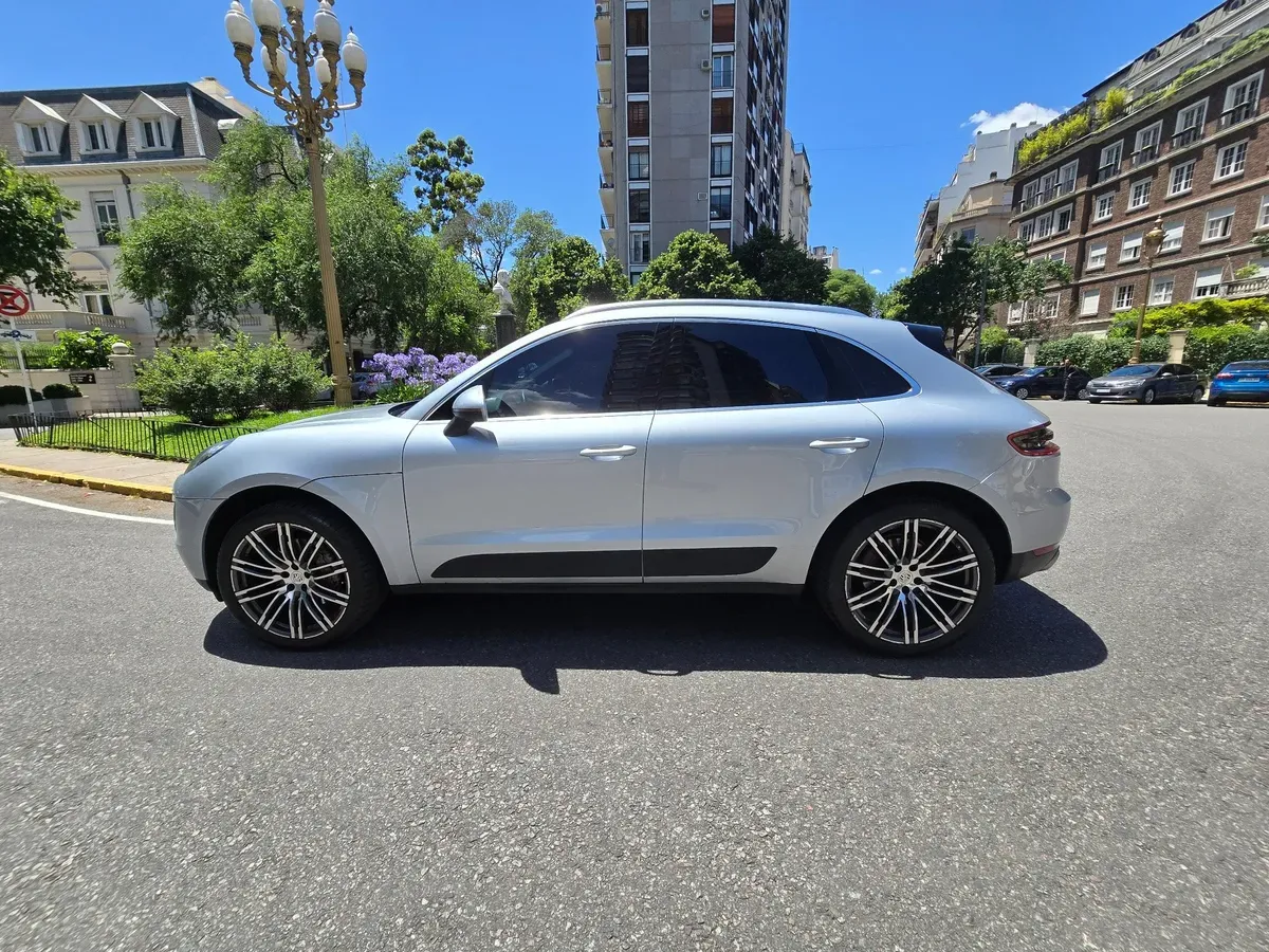 Mira esta publicación de Porsche Macan 2017 en Motordil
