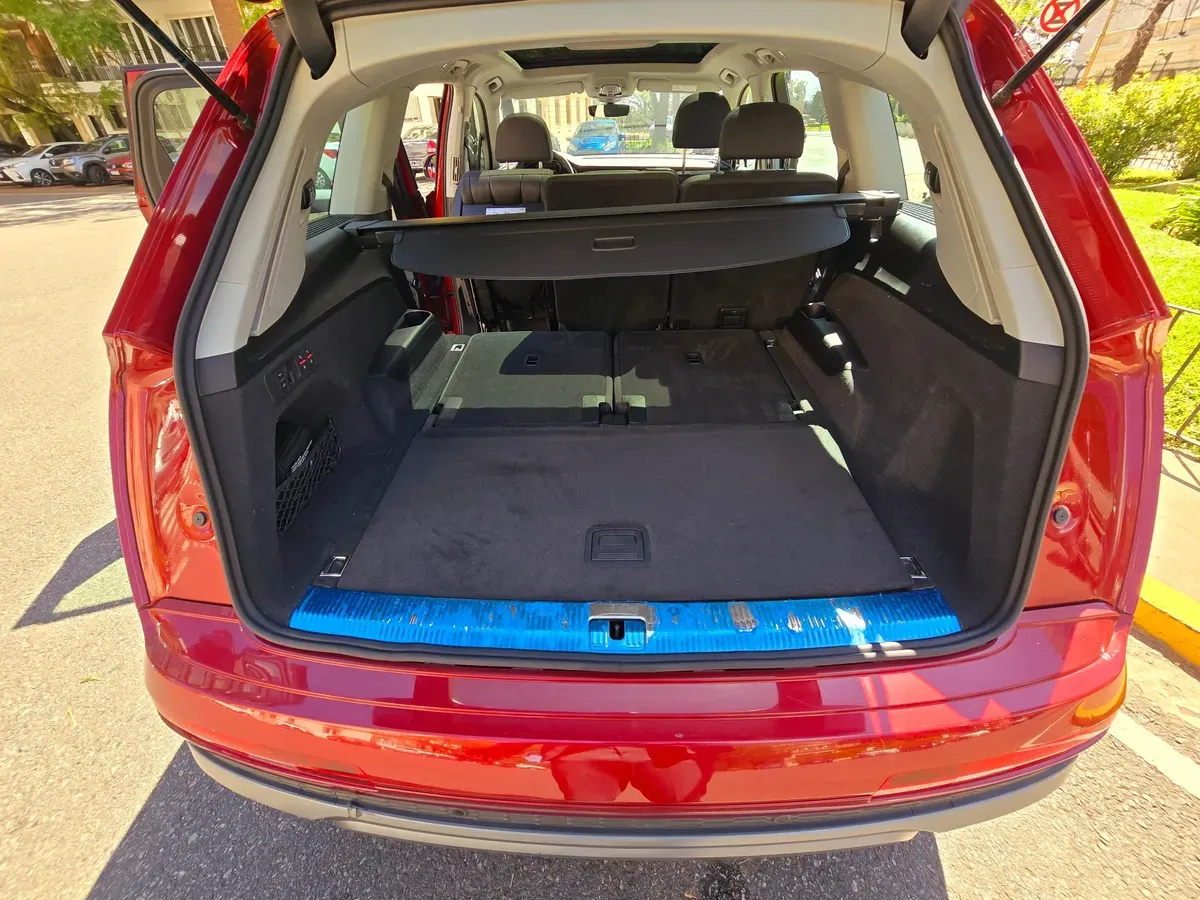 Mira esta publicación de Audi Q7 2021 en Motordil