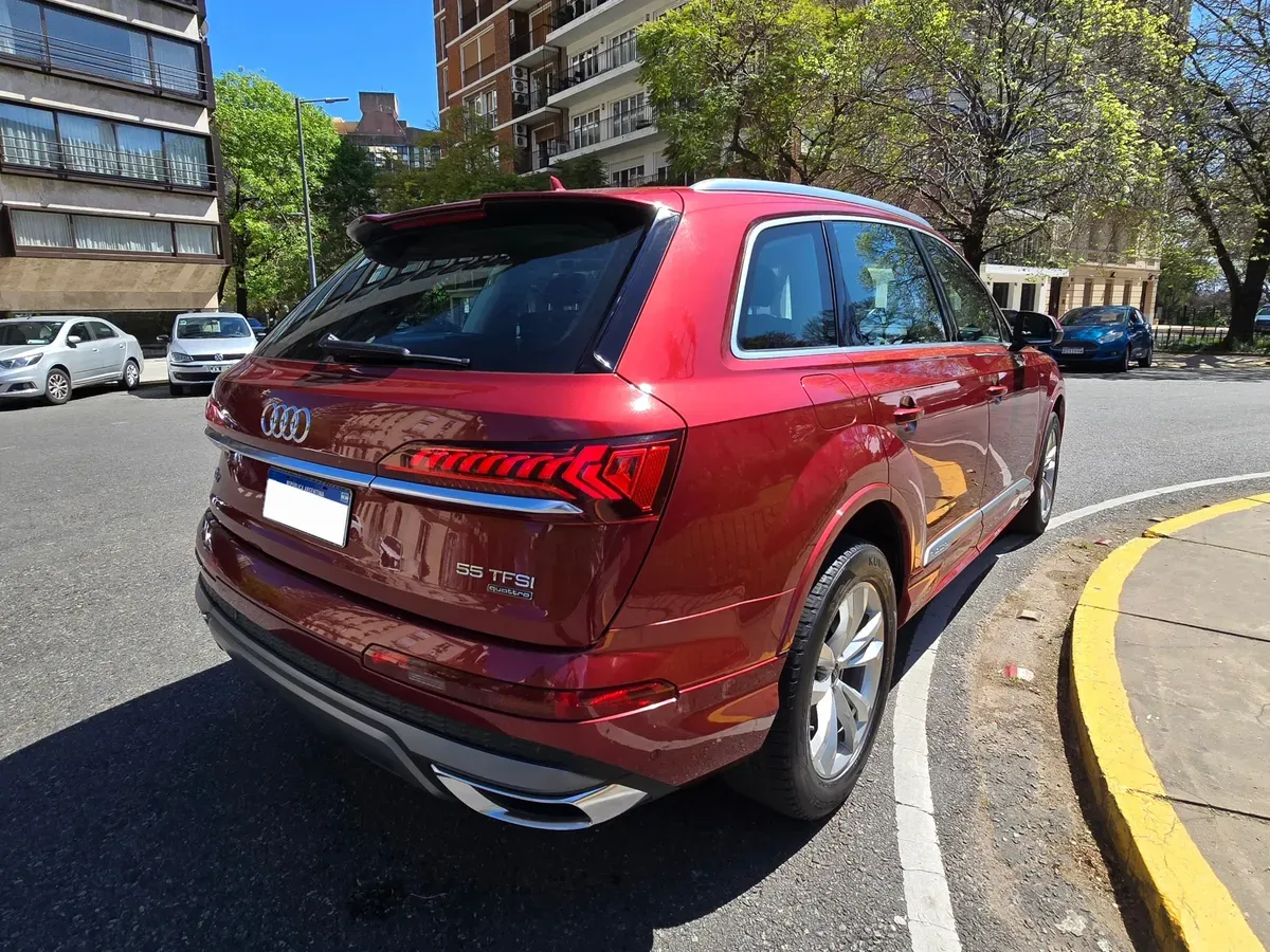 Mira esta publicación de Audi Q7 2021 en Motordil