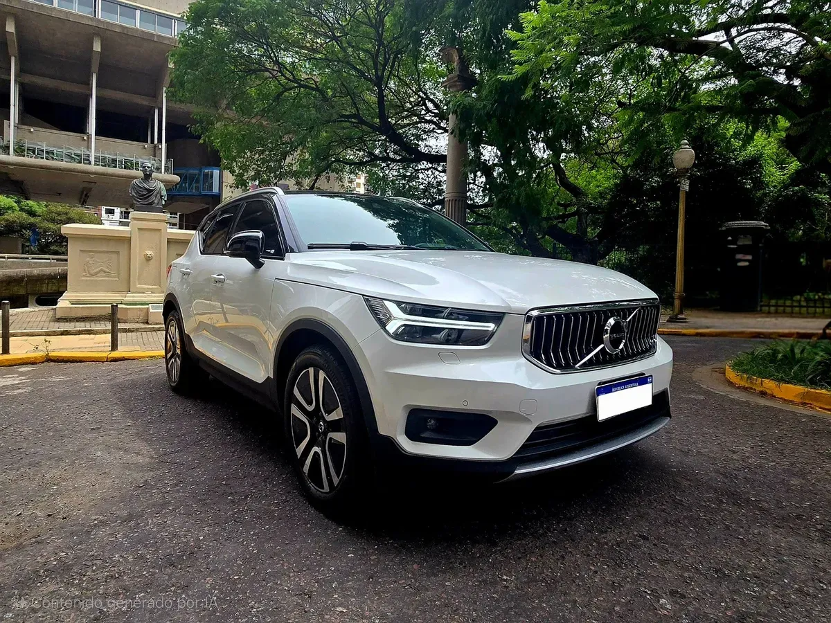 Mira esta publicación de Volvo XC 40 2020 en Motordil