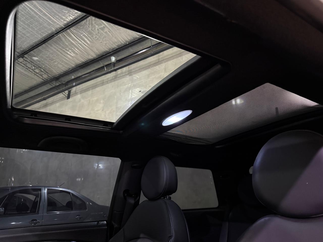 Mira esta publicación de Mini Cooper 2010 en Motordil