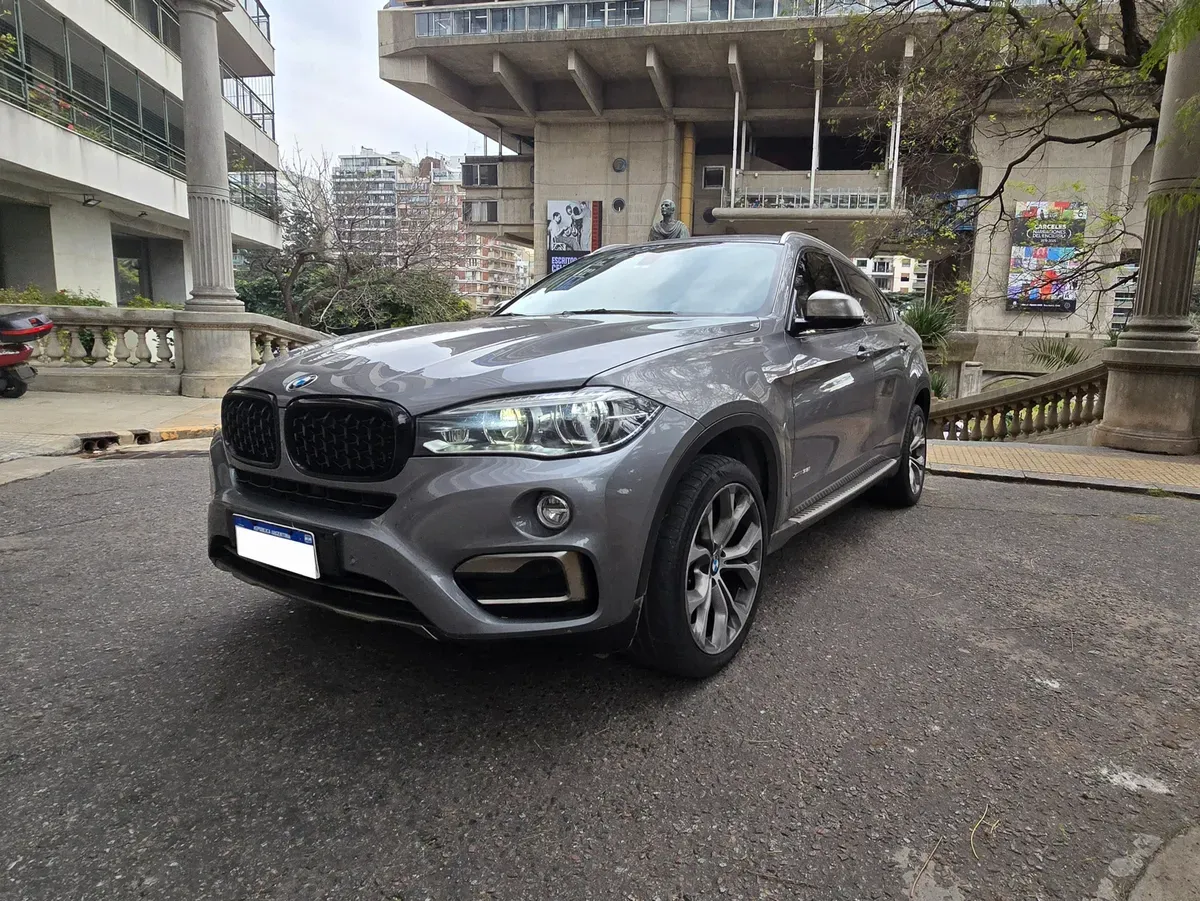 Mira esta publicación de BMW X6 2018 en Motordil