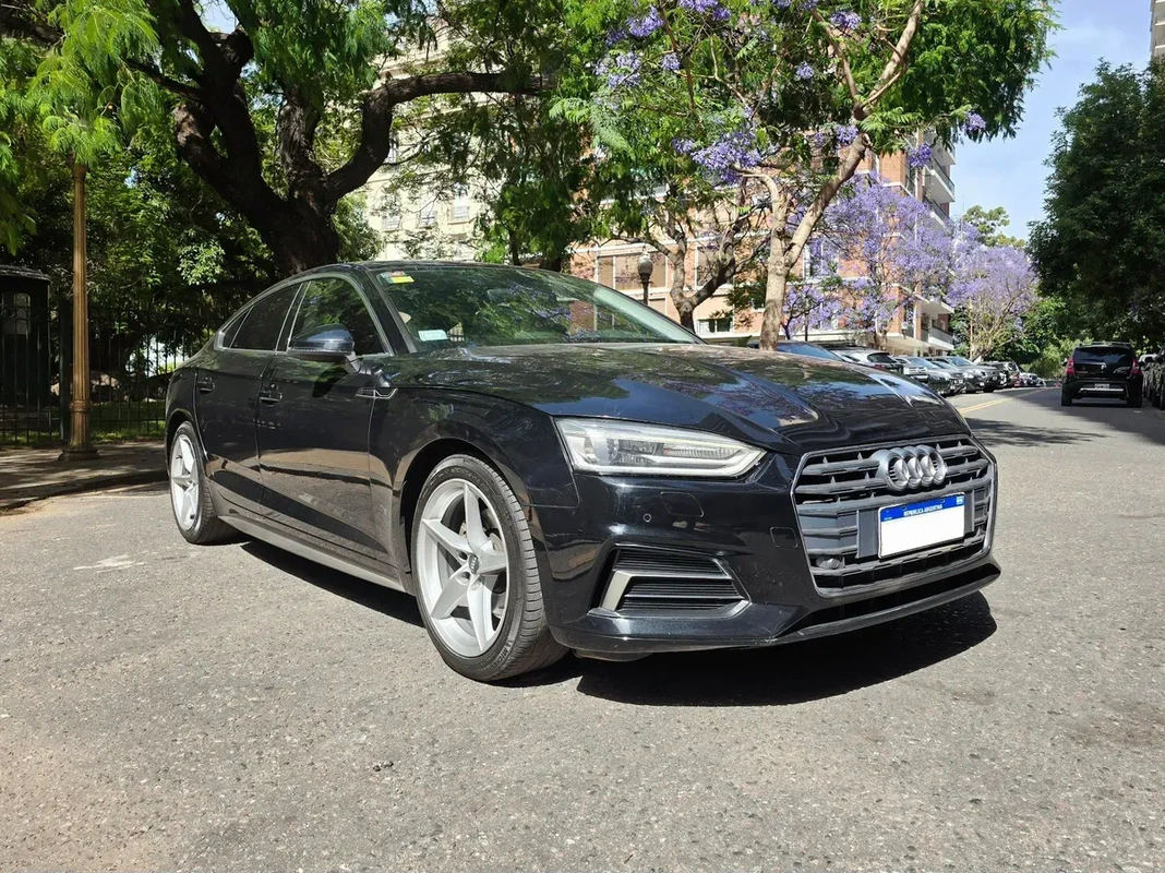 Mira esta publicación de Audi A5 Sportback 2018 en Motordil