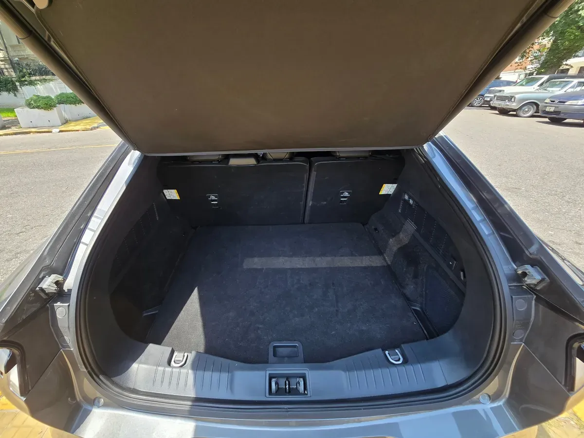 Mira esta publicación de Ford Mustang Mach E 2023 en Motordil